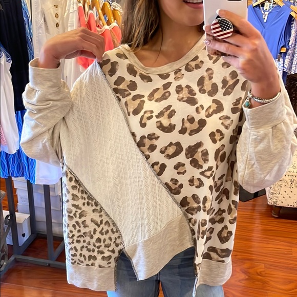 Leopard Patchwork Top - Picture 3 of 4